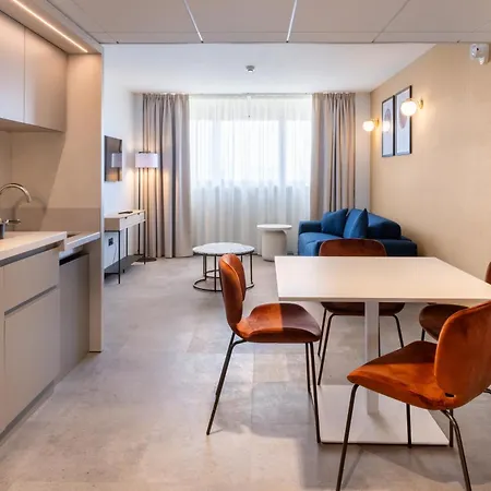 Sevenline Purpan Aparthotel 4*