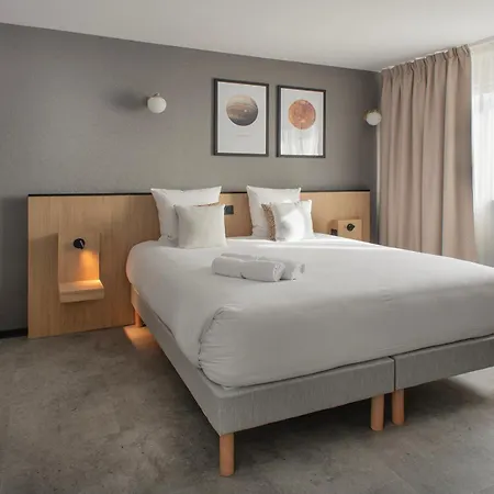 Sevenline Purpan Apartahotel 4*